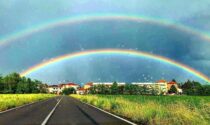 Doppio arcobaleno nel cielo di Legnano: la natura dà spettacolo