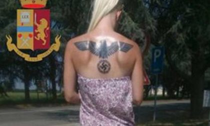 Istigavano violenze razziste sul web, tra gli indagati anche “Miss Hitler”