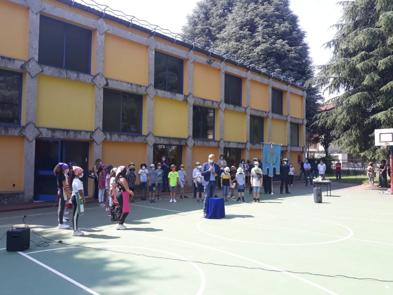 dell'Istituto di viale Legnano di Parabiago a San Lorenzo