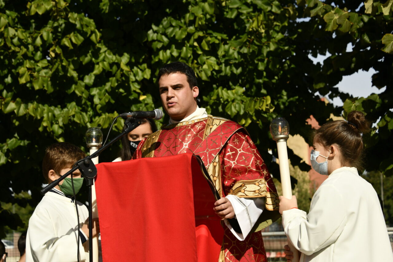 Dieci nuovi sacerdoti diocesani ordinati in Duomo: tra loro anche il rhodense Paolo Timpano