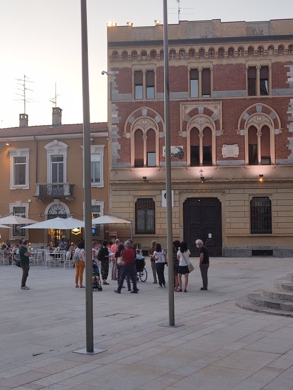 Legnano by night