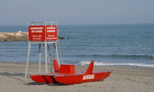 Litorale di Bibione, turista 79enne di Cornaredo muore annegato