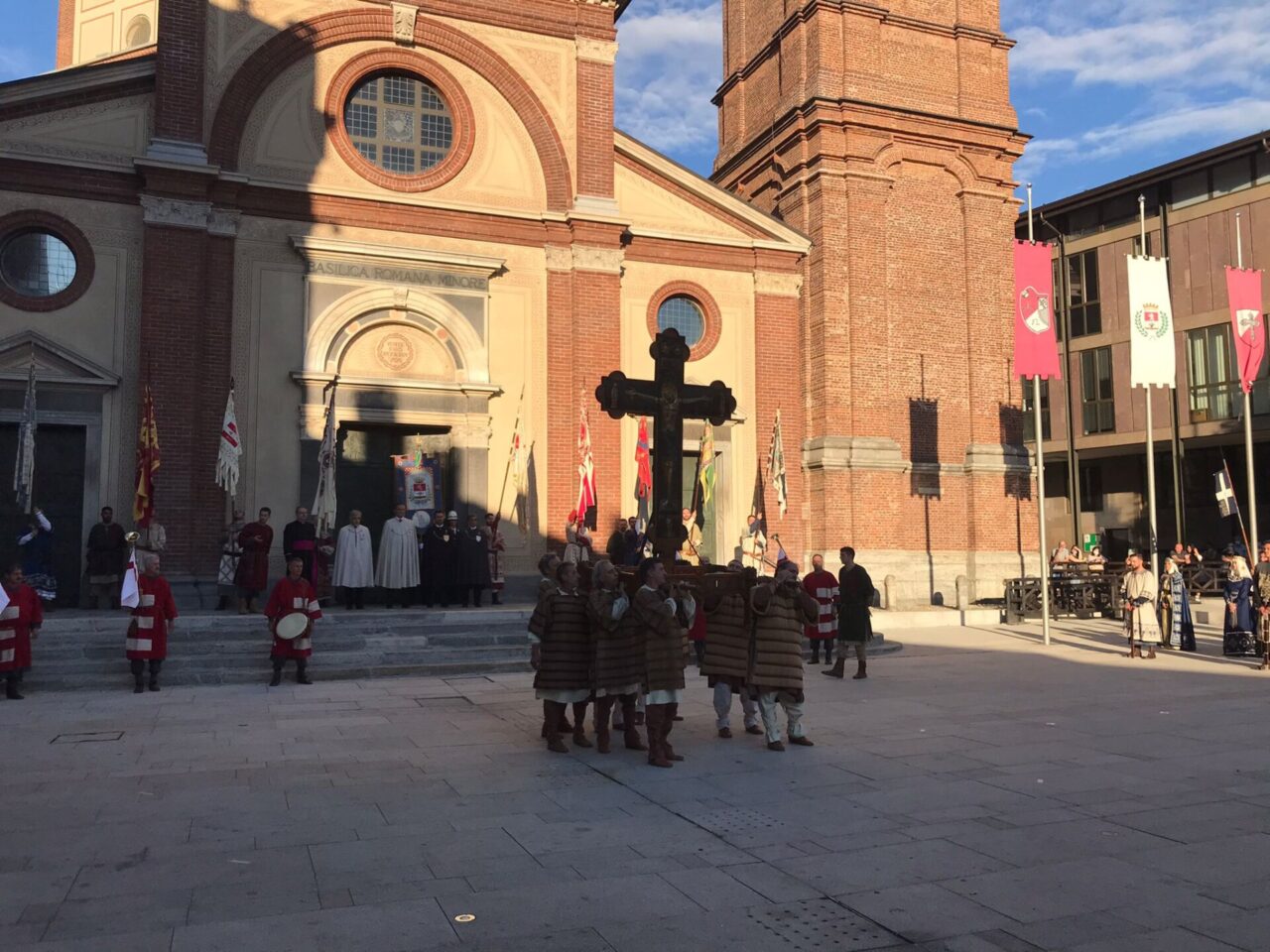 Palio di Legnano al via con la Traslazione della croce