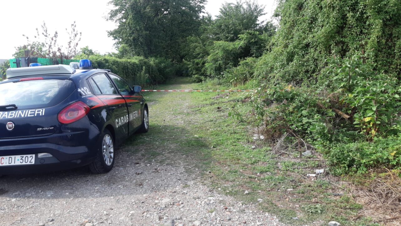 Trovato cadavere in via Novara