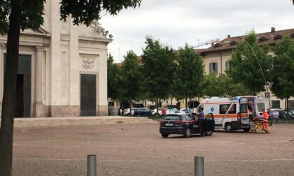 32enne si accascia al suolo: intervengono Carabinieri e ambulanza