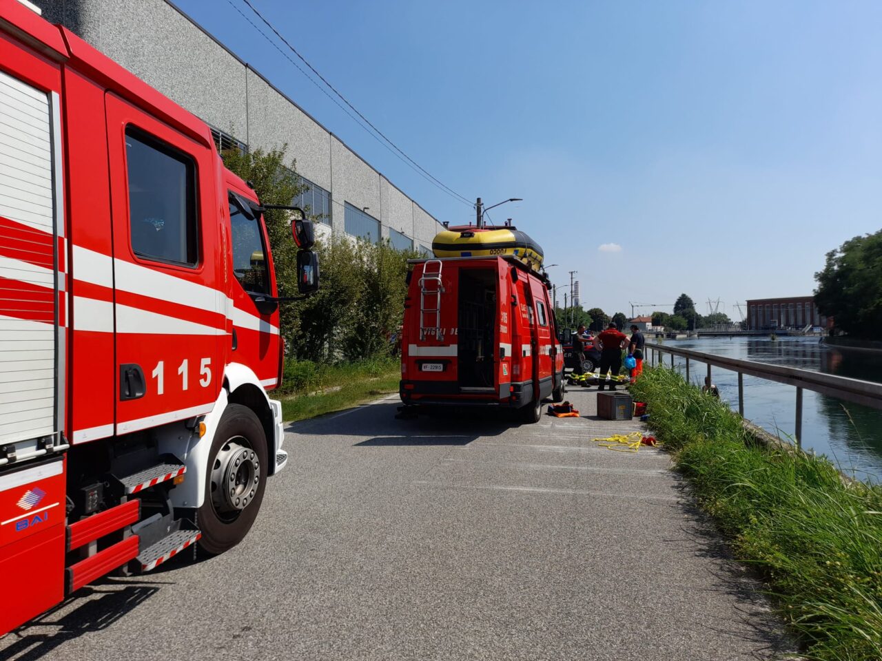 Anziano senza vita trovato nel canale industriale