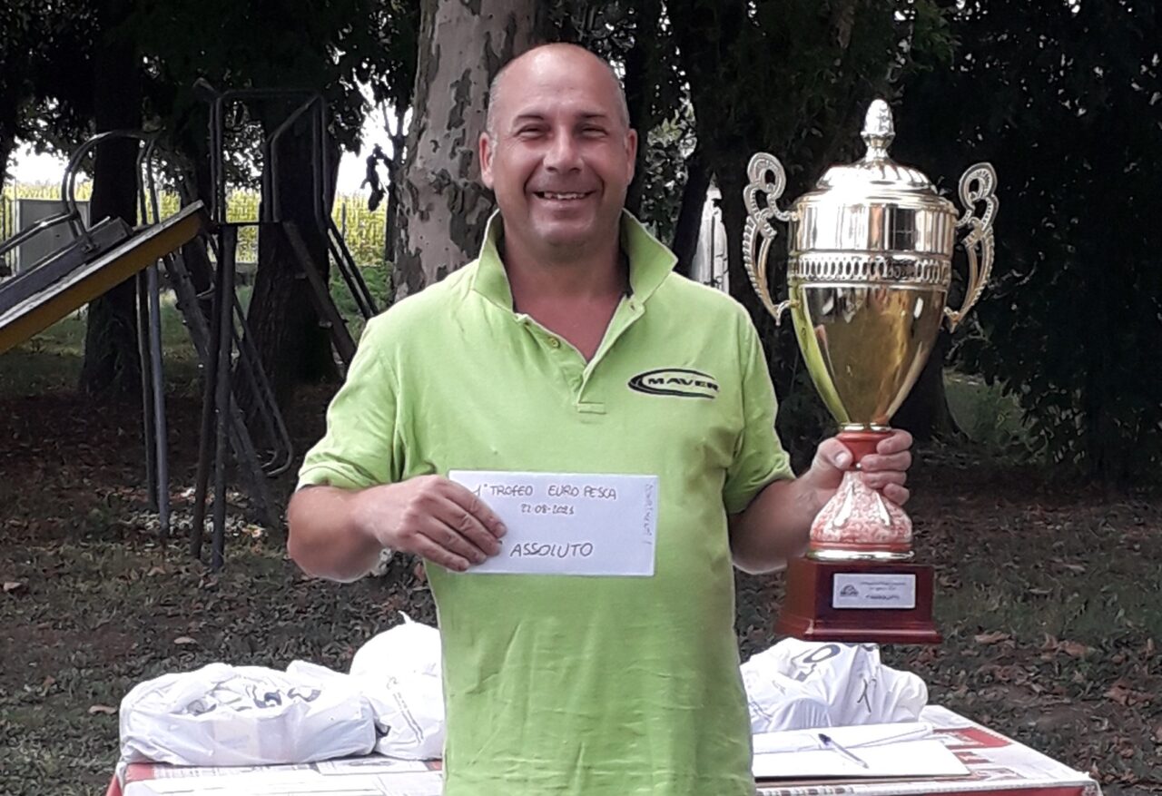 Gara alla carpa al laghetto Euro Pesca di Vermezzo con Zelo