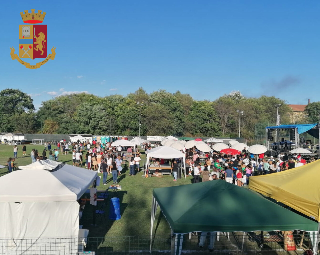 Festa abusiva in un centro sportivo: una denuncia