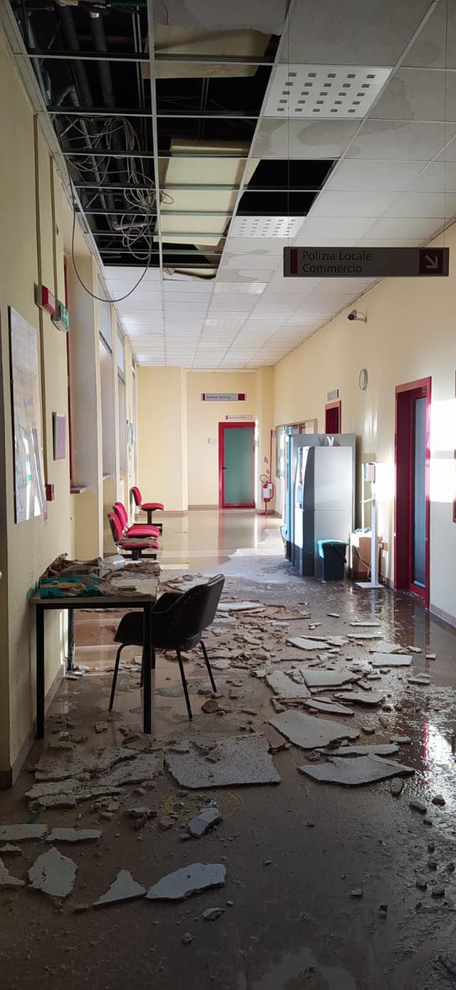 nubifragio:danni municipio san giorgio