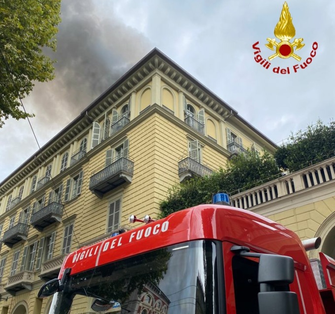 Incendio in via della Spiga a Milano: in gravi condizioni il nipote di Diana Bracco