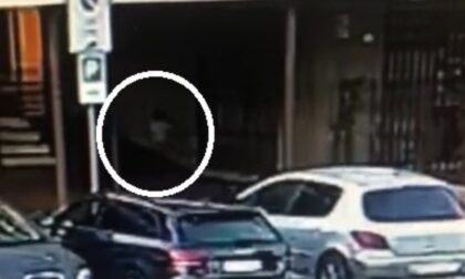 Gioca a nascondino col padre e scompare nel nulla: bimbo di 2 anni ritrovato dopo due ore dai Carabinieri