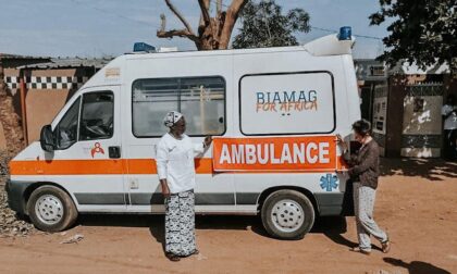 La storica ambulanza della Croce Bianca in missione in Africa