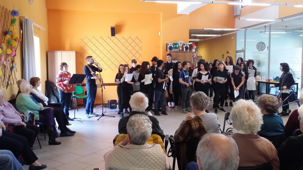 Il Centro Anziani riparte: tante novità