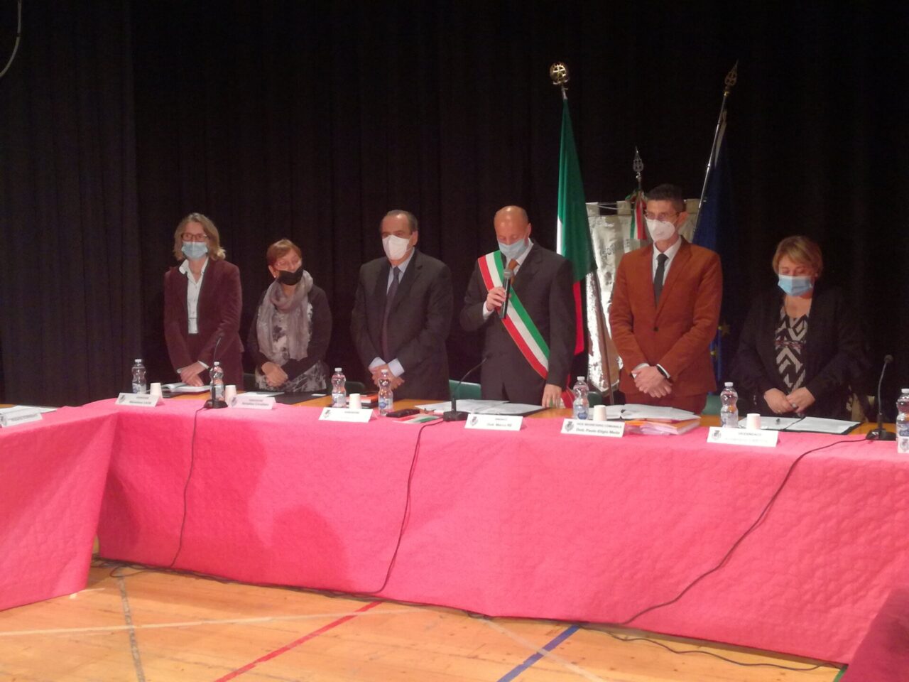 Il debutto di Re: “Lavorerò per la comunità senza autocelebrazione o protagonismo”