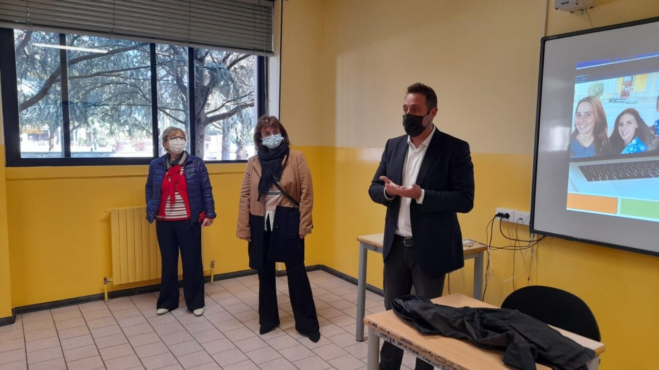 Castano Primo, corso post diploma al Torno