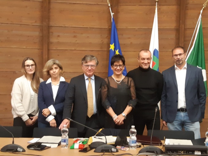 Festeggiamenti di fine anno, l’Amministrazione: andateci piano