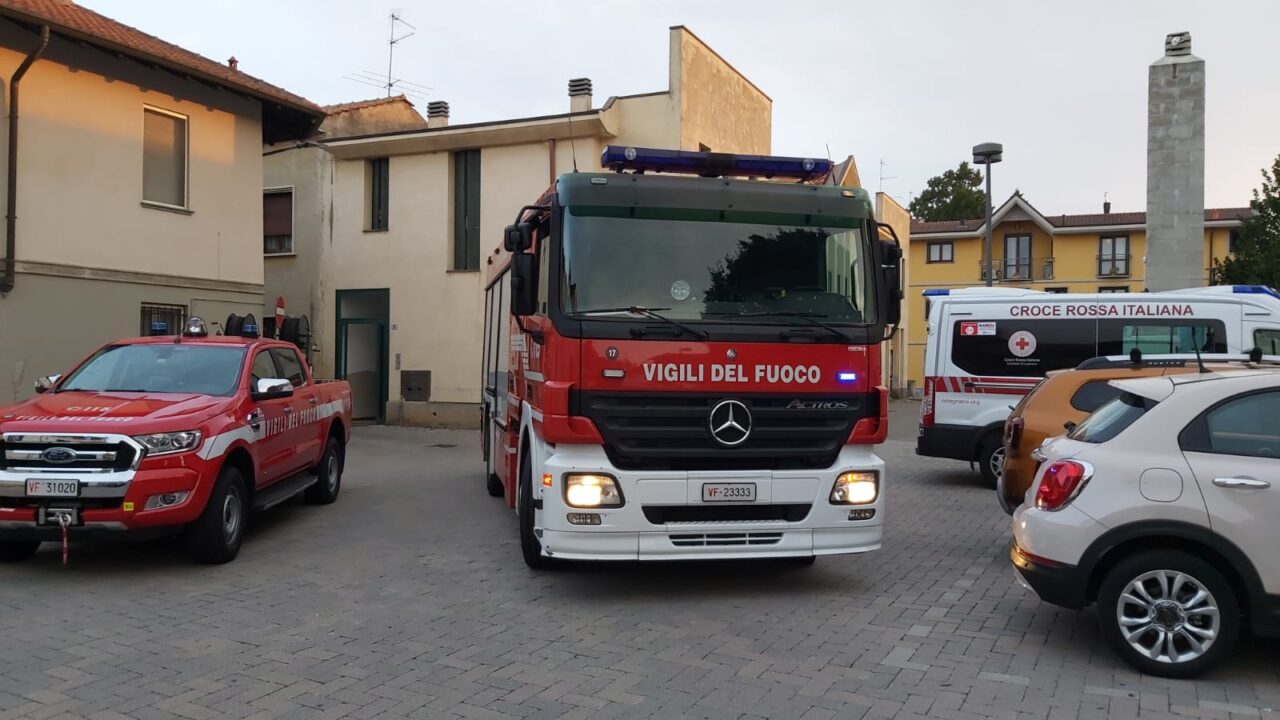 Donna cade in casa, salvata dai Vigili del Fuoco