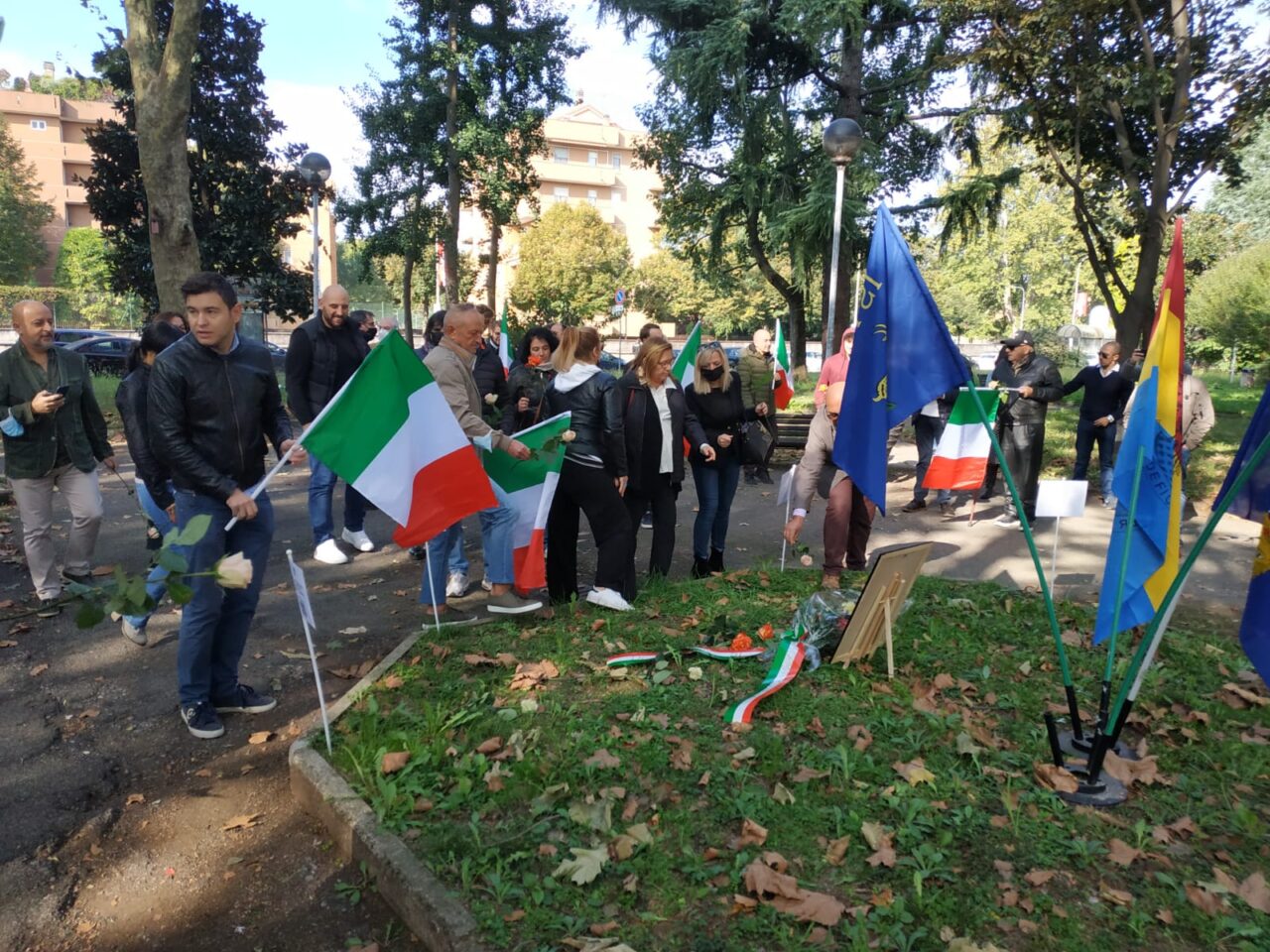 “Intitolate questa piazza a Norma Cossetto”