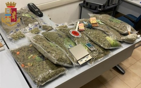 Spaccio e furti: serie di arresti della Polizia di Stato