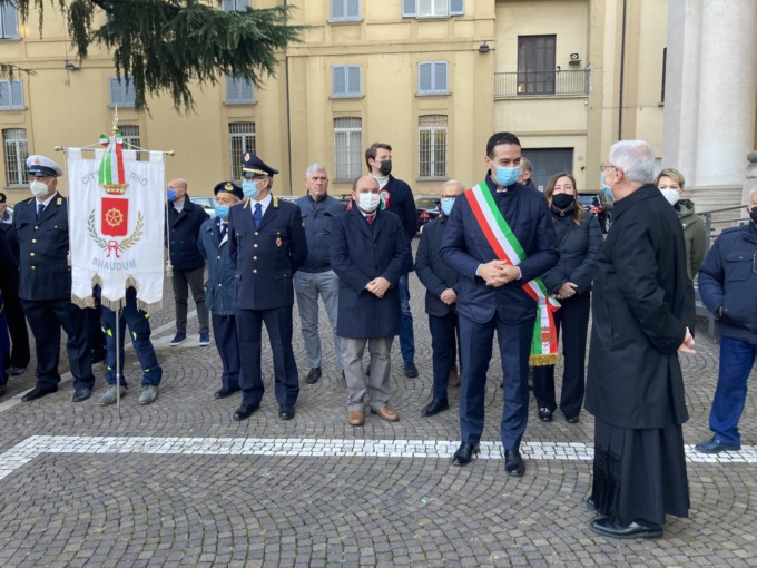 Rho celebra il 4 Novembre