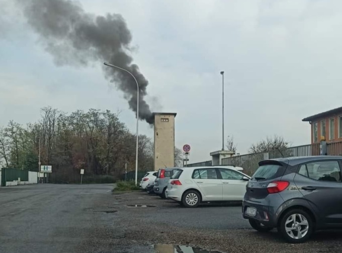 A fuoco la cabina Enel