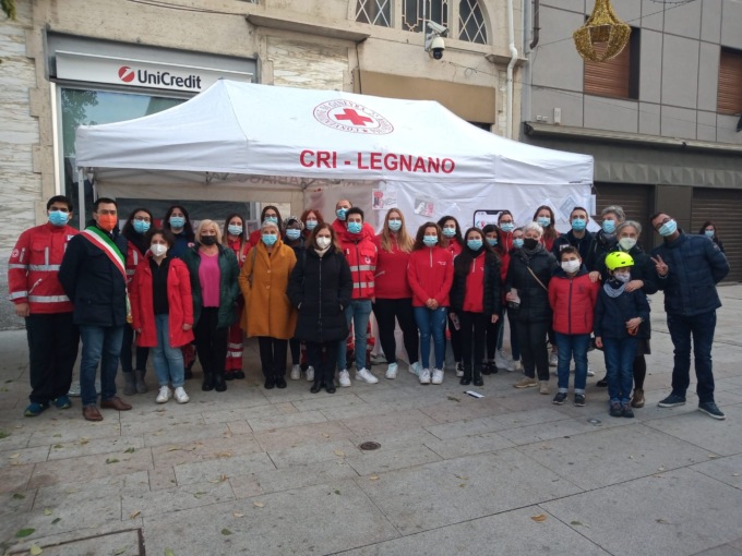 Violenza sulle donne: Croce rossa e Filo rosa Auser in piazza per dire basta