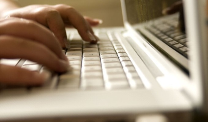 Ladri in azione a scuola: rubati 6 computer