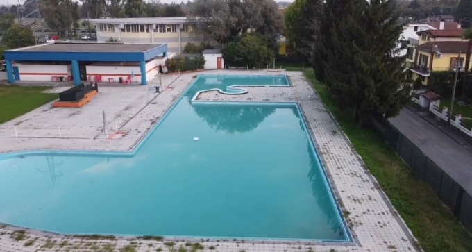 “Piscina, prosegue il lento declino”