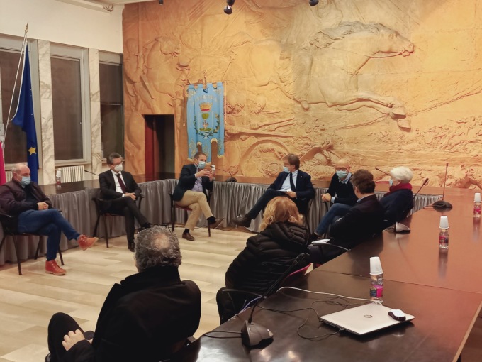 Sviluppo del settore calzaturiero: una tavola rotonda a Parabiago