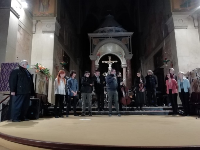 Applausi per la serata di danza e musica per Franco Battiato