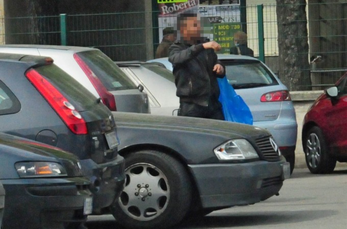 Daspo urbano di 12 mesi contro i parcheggiatori abusivi