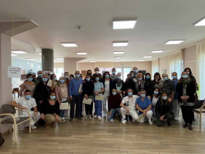 Premiati gli angeli dei nonni della rsa