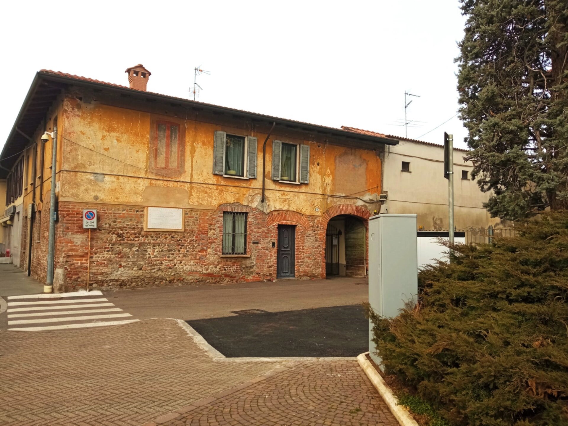 Parabiago, Legambiente su colonnine di ricarica elettriche in piazza Maggiolini