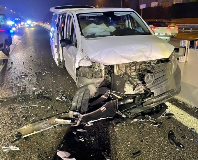 Incidente in autostrada, 8 feriti