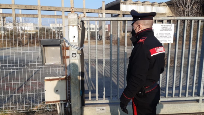 Cerro, cadavere in una ex fabbrica