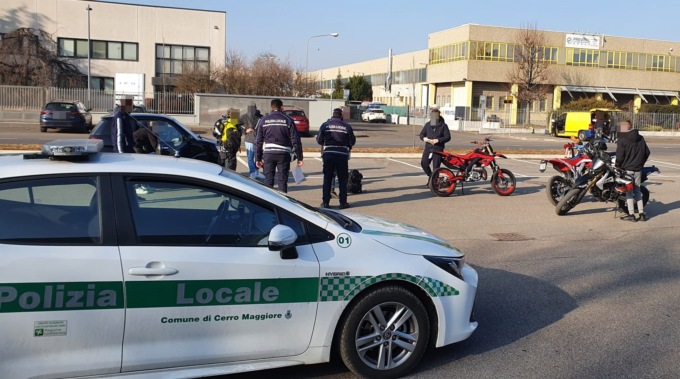 Motoraduno abusivo sventato da Carabinieri e Polizia locale