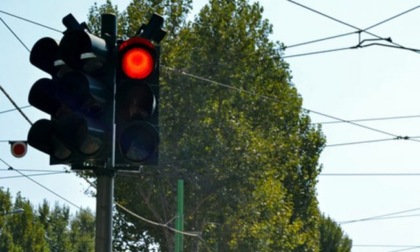 Cambia il tempo di sosta al semaforo