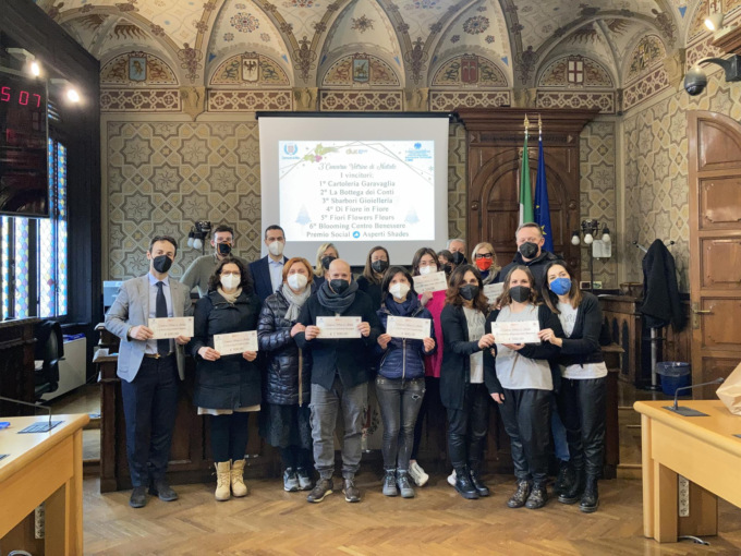 Sette vincitori per la vetrina più bella di Natale
