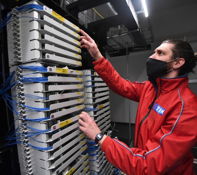 Tre milioni di euro per portare la fibra ultraveloce in città