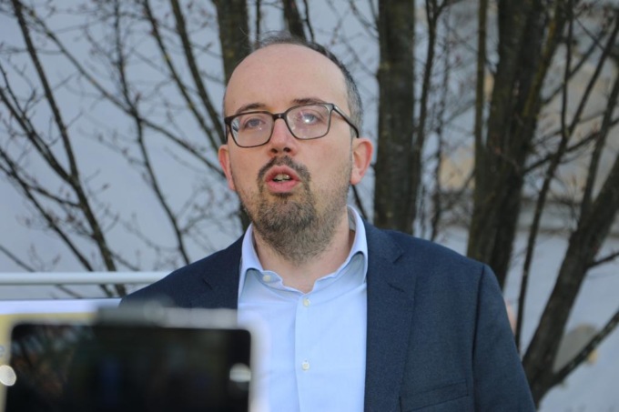 Ora è ufficiale: Enzo Salvaggio è il candidato sindaco del centrosinistra