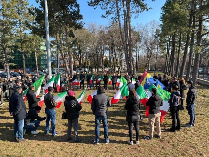Martiri delle foibe: commemorazione ai giardini di via Sardegna