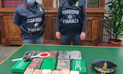 Fermato con 11 chili di cocaina e 88 mila euro in contanti