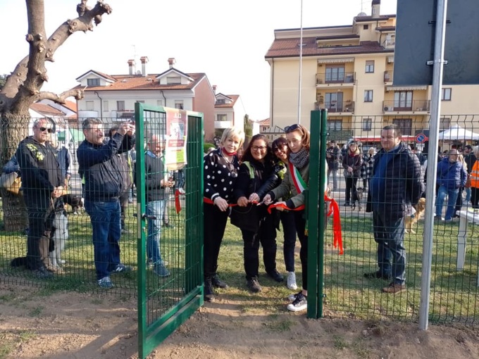 Tolta intitolazione area cani a Tobagi, Fdi: “Gli abbiamo ridato dignità”