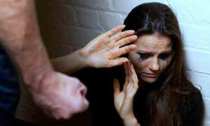 Una mozione contro la violenza sulle donne