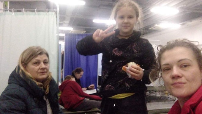 Un ponte tra Chernobyl e Castano: Yeva e la sua famiglia al riparo a casa del sindaco