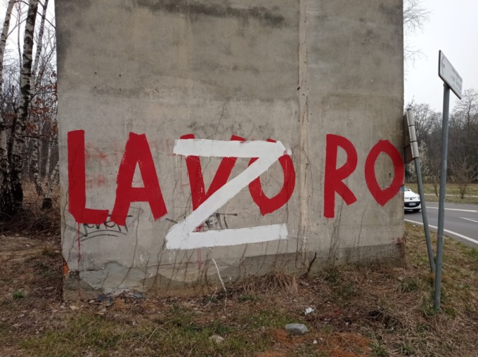 Paese imbrattato con la lettera Z