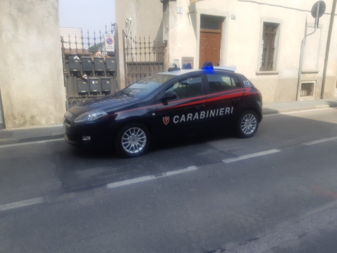 Uccide e fa a pezzi la pornostar: paese sotto shock
