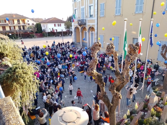 Palloncino della pace vola fino a una bimba ucraina