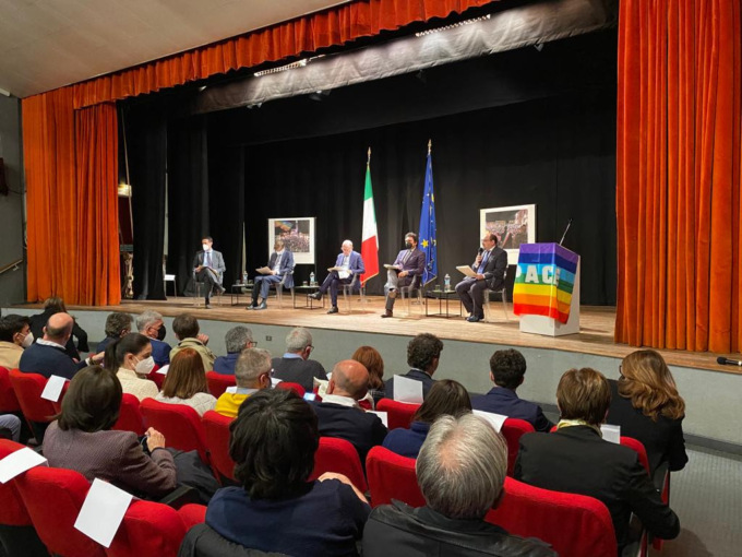 Consiglio comunale all’unanimità contro la guerra in Ucraina