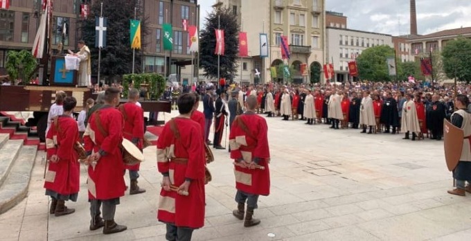 La Messa sul Carroccio apre la giornata del Palio